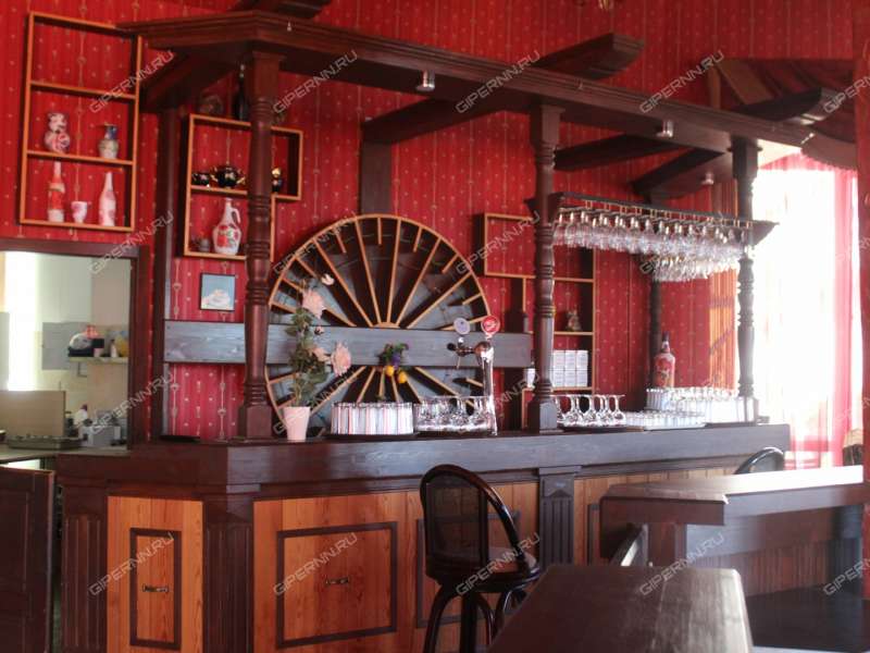 имущественный комплекс под недвижимость под гостиничный бизнес на  деревня Хмелевка