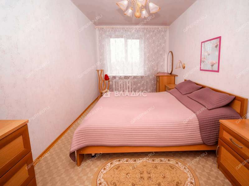 трёхкомнатная квартира на улице Белинского дом 49