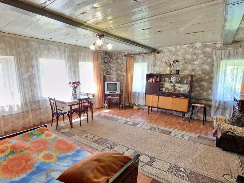 дом на 14 село Большое Мокрое