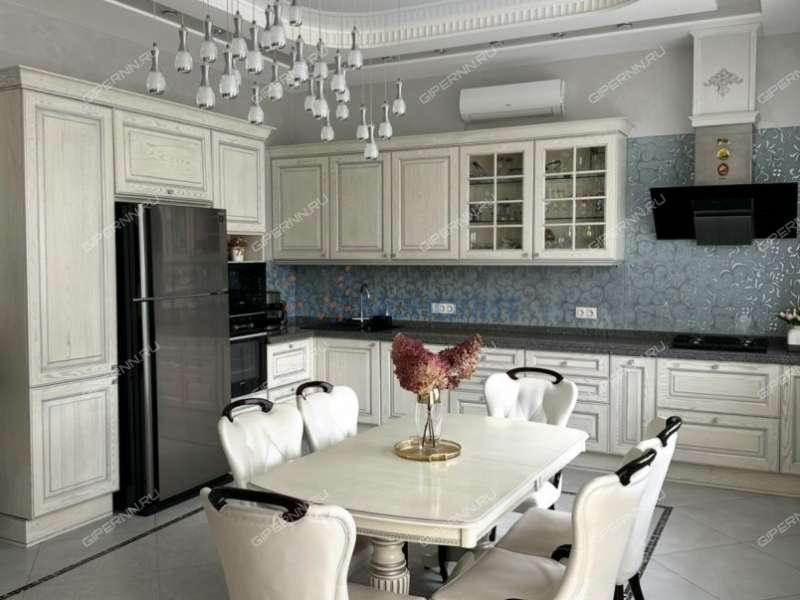 дом в слободе Верхнепечёрская