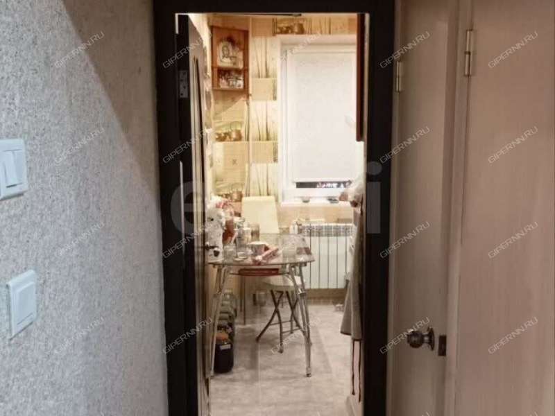 трёхкомнатная квартира на улице Героя Советского Союза Усилова дом 3