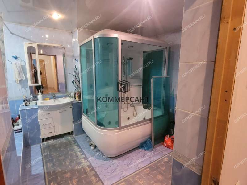 помещение под склад на Памирской улице