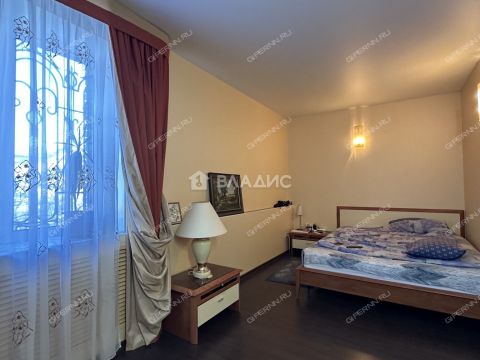 dom-ul-mednoliteynaya-d-53 фото