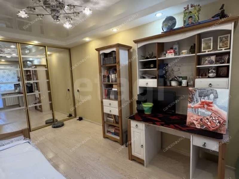 трёхкомнатная квартира на Волжской набережной дом 10