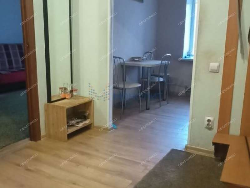 трёхкомнатная квартира на Новосоветской улице дом 4