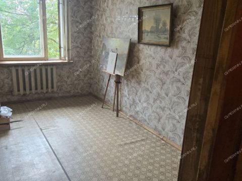 3-komnatnaya-ul-strokina-d-3a фото