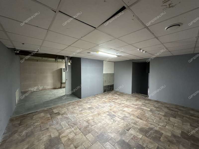 помещение под торговую площадь на улице Чаадаева