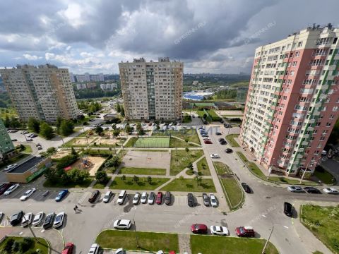 1-komnatnaya-ul-verhnepecherskaya-d-13-k1 фото