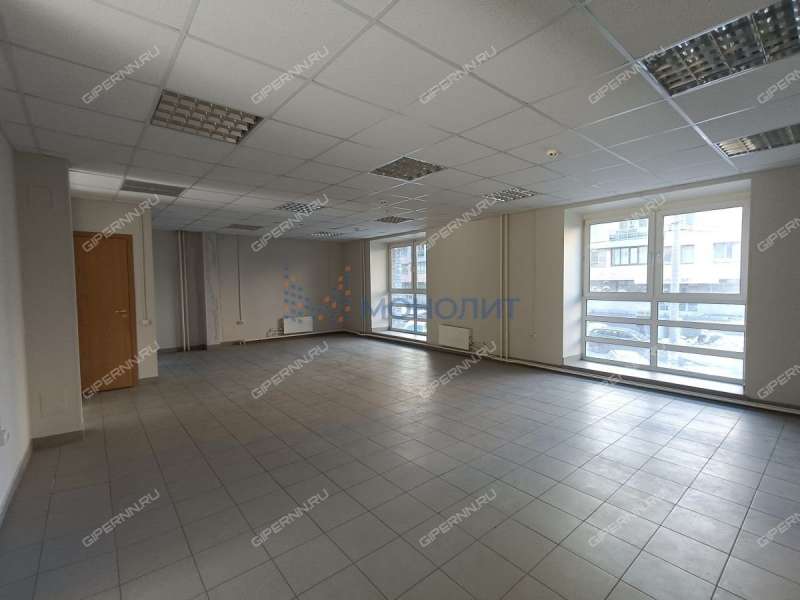 помещение под офис, торговую площадь на улице Невзоровых