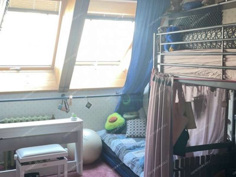 четырёхкомнатная квартира на улице Воровского дом 24