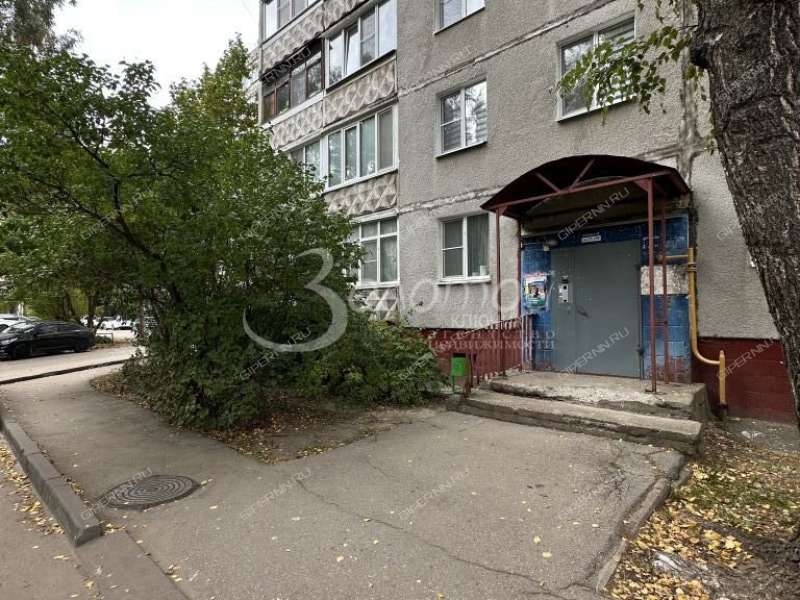 трёхкомнатная квартира на улице Строкина дом 11