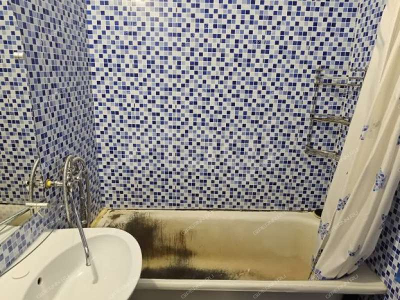 трёхкомнатная квартира на Подворной улице дом 1