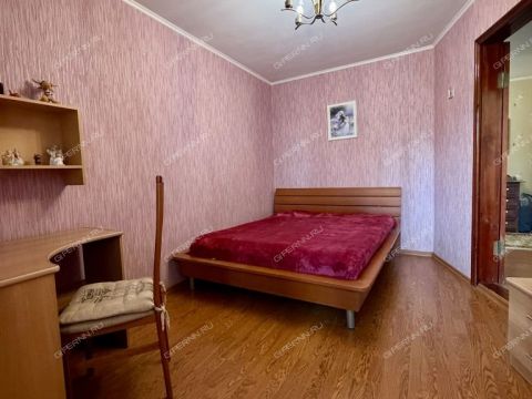 4-komnatnaya-ul-kerchenskaya-d-14a фото