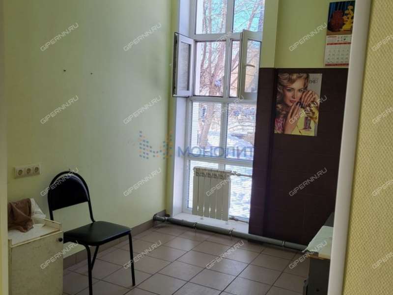 помещение под офис, торговую площадь на Южном шоссе