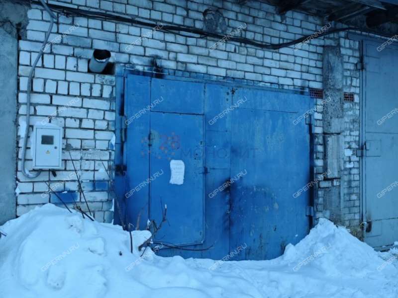 гараж на Зеленхозовской улице