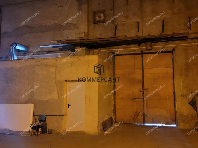 помещение под склад на Памирской улице