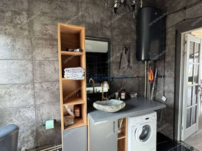 дом на улице Береговая деревня Голошубиха