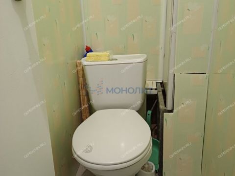 2-komnatnaya-ul-verhnepecherskaya-d-1-k1 фото