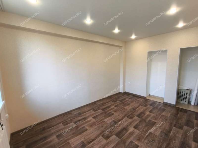 комната в доме 28 на Молодёжном проспекте