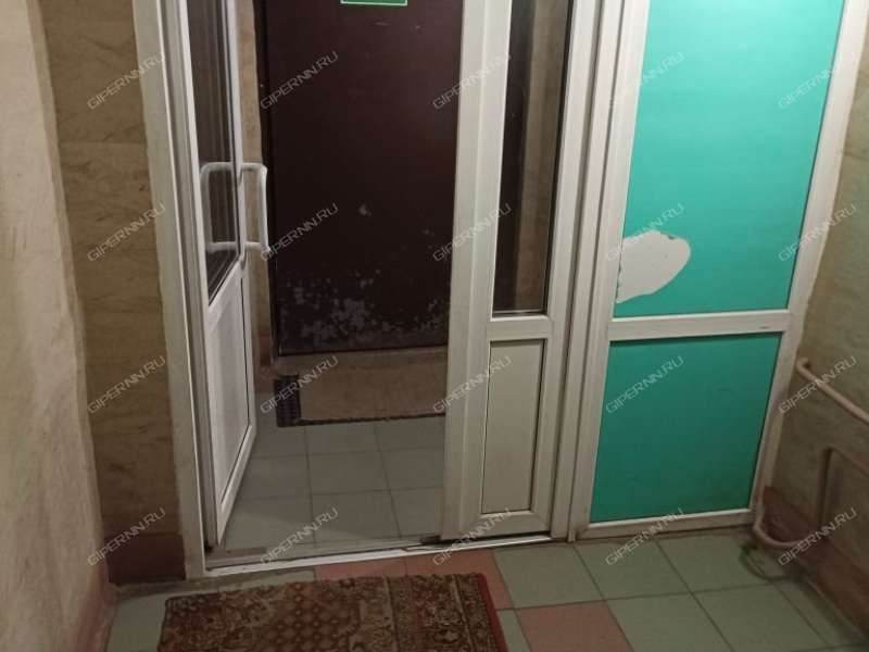 трёхкомнатная квартира на улице Красных Зорь дом 13