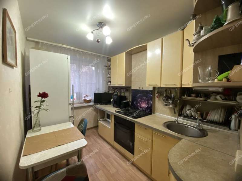 трёхкомнатная квартира на Ковалихинской улице дом 72