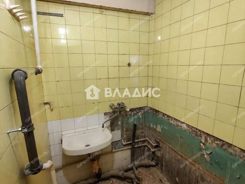 четырёхкомнатная квартира на улице Баренца дом 12