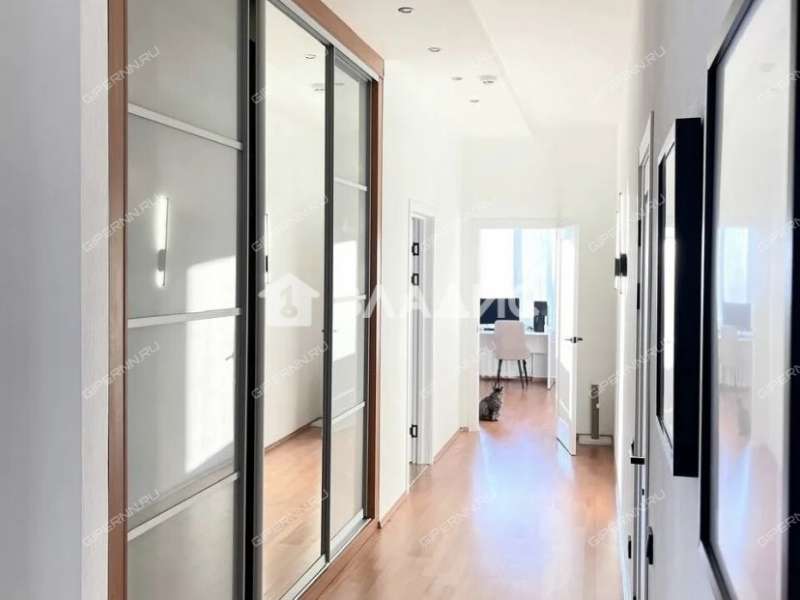 трёхкомнатная квартира на Кстовской улице дом 5 город Кстово