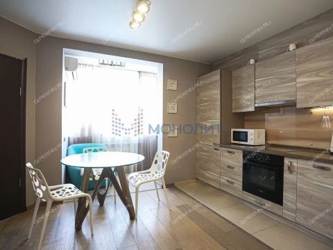 2-komnatnaya-ul-verhnepecherskaya-d-13-k1 фото