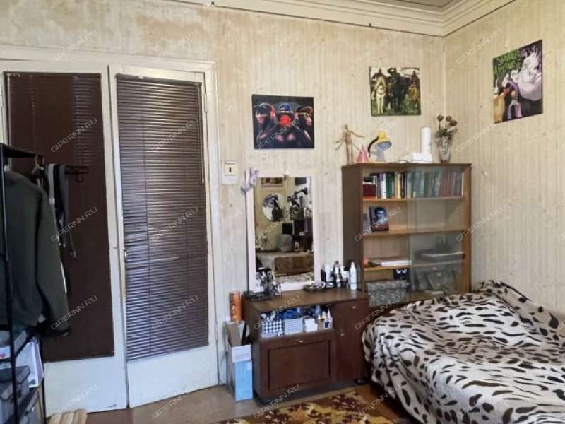 двухкомнатная квартира на улице Ладыжникова дом 3