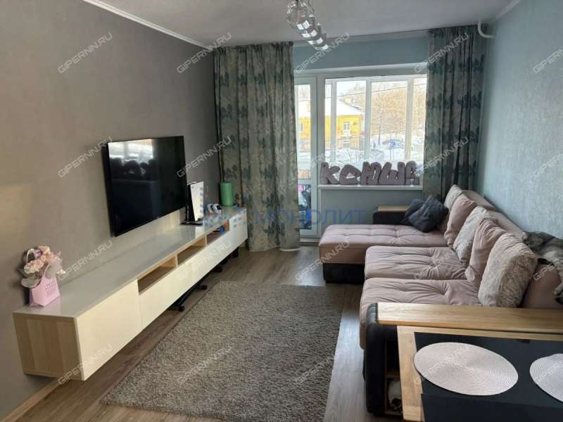 трёхкомнатная квартира на проспекте Кораблестроителей дом 11А