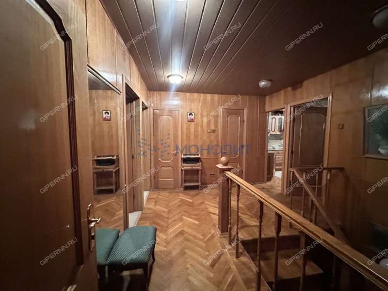 четырёхкомнатная квартира на улице Карла Маркса дом 24