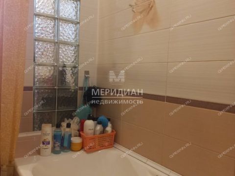 4-komnatnaya-ul-strazh-revolyucii-d-6-3 фото