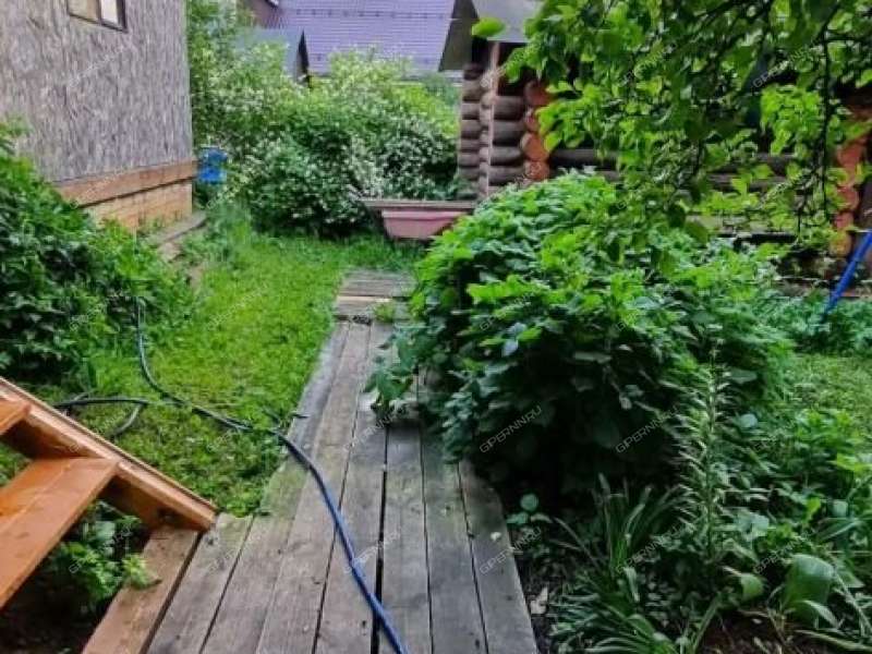 дом на Магистральной улице село Доскино