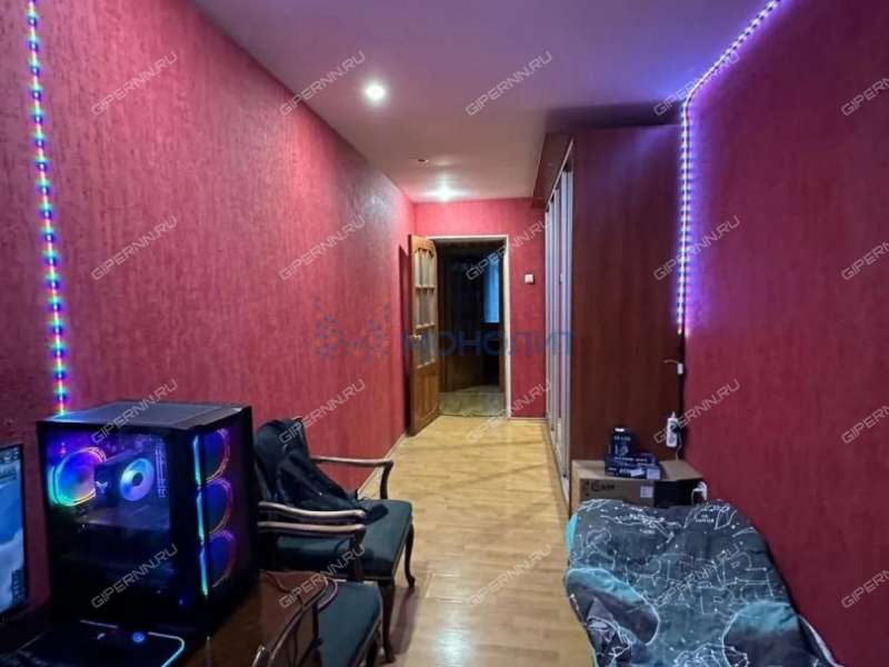 трёхкомнатная квартира на Большой Покровской улице дом 93