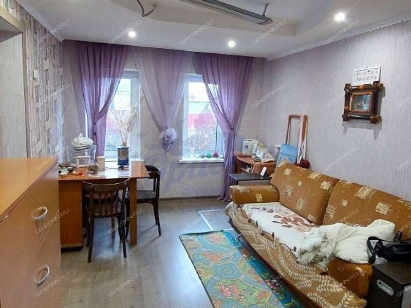 дом на Колхозной улице деревня Комарово