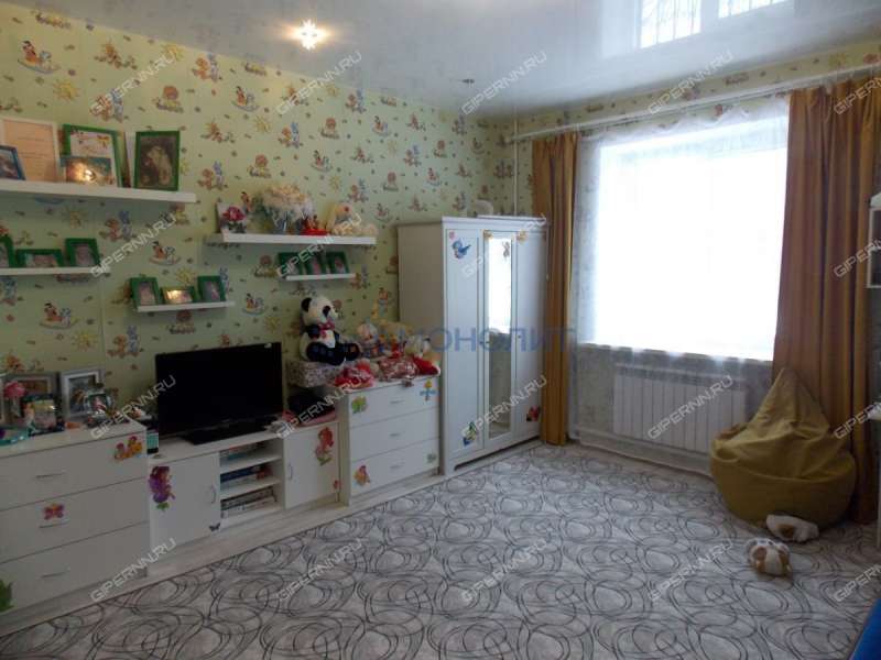 трёхкомнатная квартира на Новосоветской улице дом 13