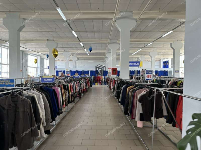 здание под офис, торговую площадь на улице Нартова