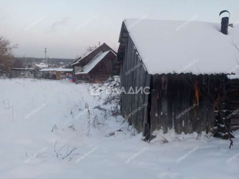 дом на улице Максима Горького сельский посёлок Фанерное