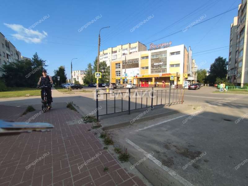 помещение под торговую площадь на Молодёжной улице город Дзержинск