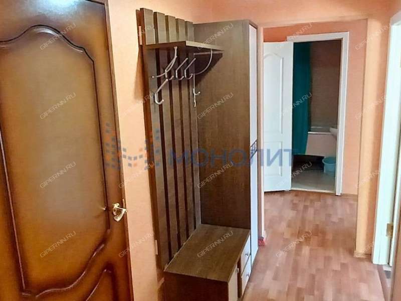 двухкомнатная квартира на улице Верхнепечёрская дом 12