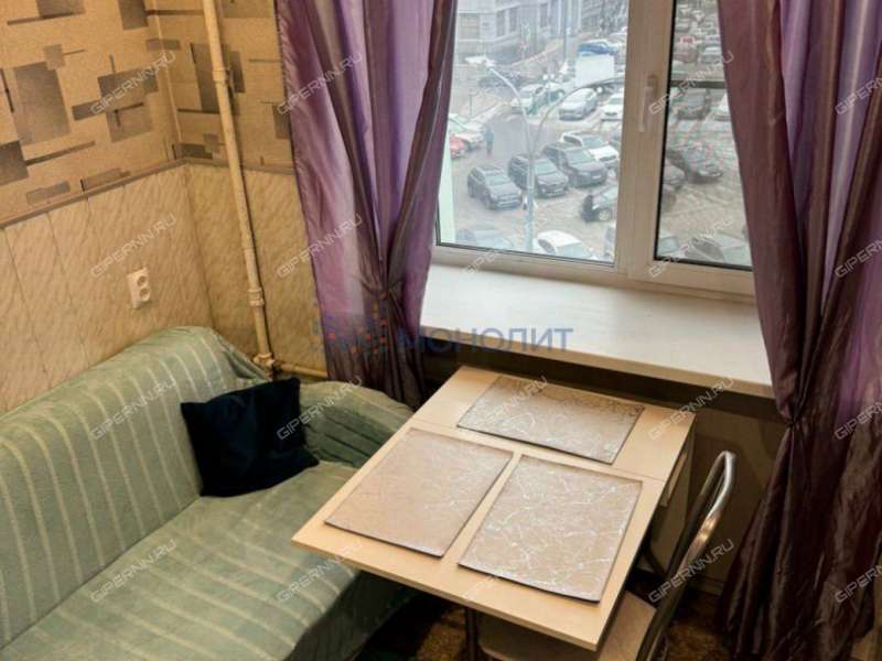 однокомнатная квартира на площади Максима Горького дом 2