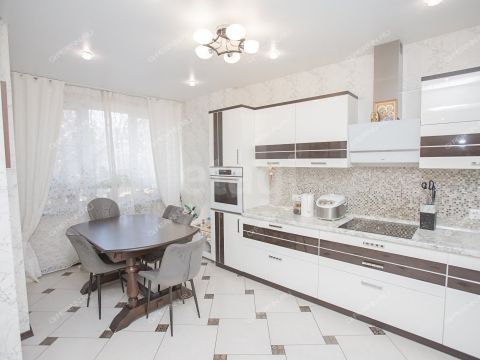 2-komnatnaya-prosp-gagarina-d-118 фото