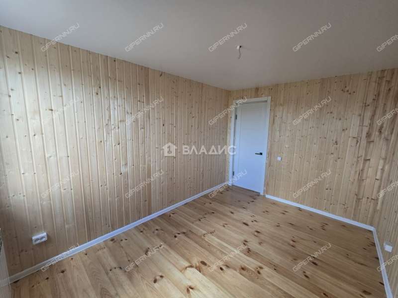 дом на улице Еловая коттеджный посёлок Клевер