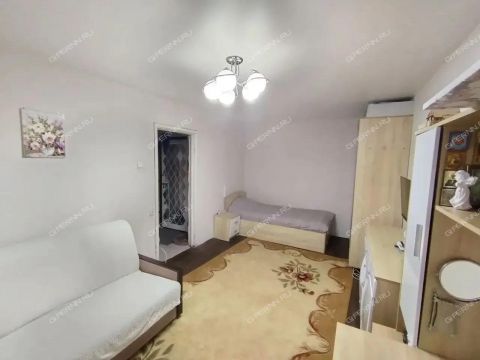 1-komnatnaya-ul-geroya-sovetskogo-soyuza-usilova-d-8 фото