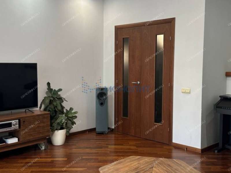 четырёхкомнатная квартира на улице Белинского дом 62