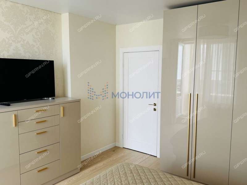 трёхкомнатная квартира на Лысогорской улице дом 89 к3