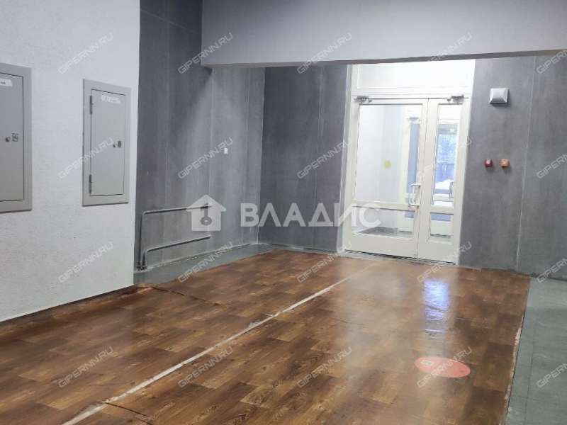 трёхкомнатная квартира на улице Героя Советского Союза Аристархова дом 8