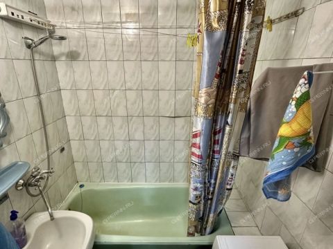 3-komnatnaya-ul-perehodnikova-d-3a фото