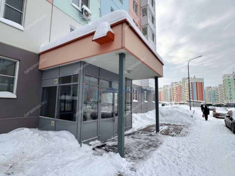 трёхкомнатная квартира на проспекте Кораблестроителей дом 52