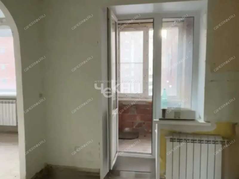 пятикомнатная квартира на улице Родионова дом 180. к.1